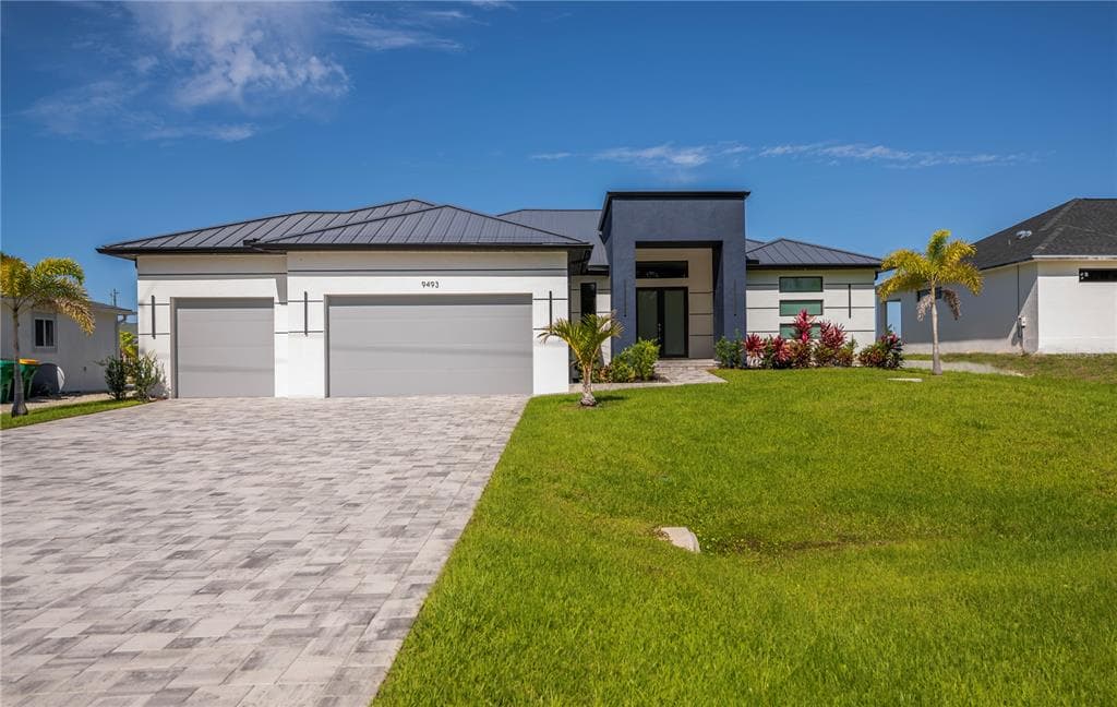9493 ST PAUL DRIVE, PORT CHARLOTTE, FL 33981