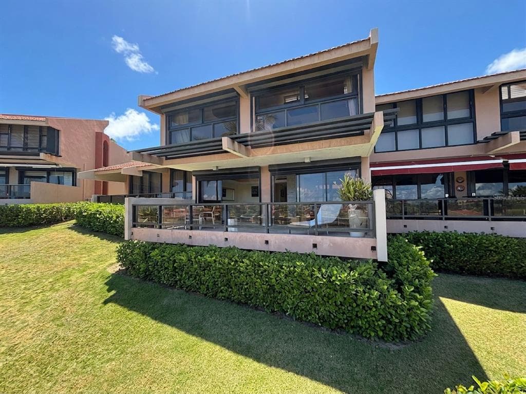 170 PALMAS DRIVE # C3, HUMACAO, PR 00791