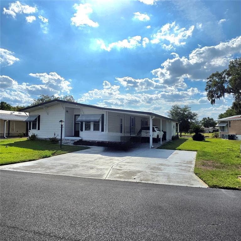 6114 GRAND OAKS DRIVE SE, WINTER HAVEN, FL 33884
