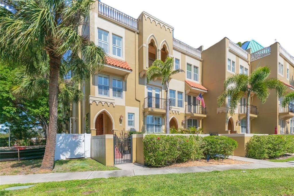 114 E DAVIS BOULEVARD # 13, TAMPA, FL 33606