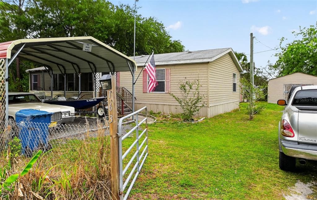 163 WEST STREET, OAK HILL, FL 32759