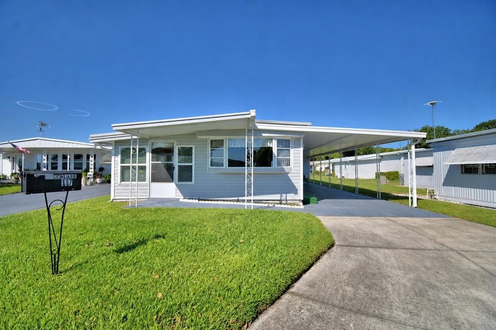 117 HOLIDAY LANE, AUBURNDALE, FL 33823