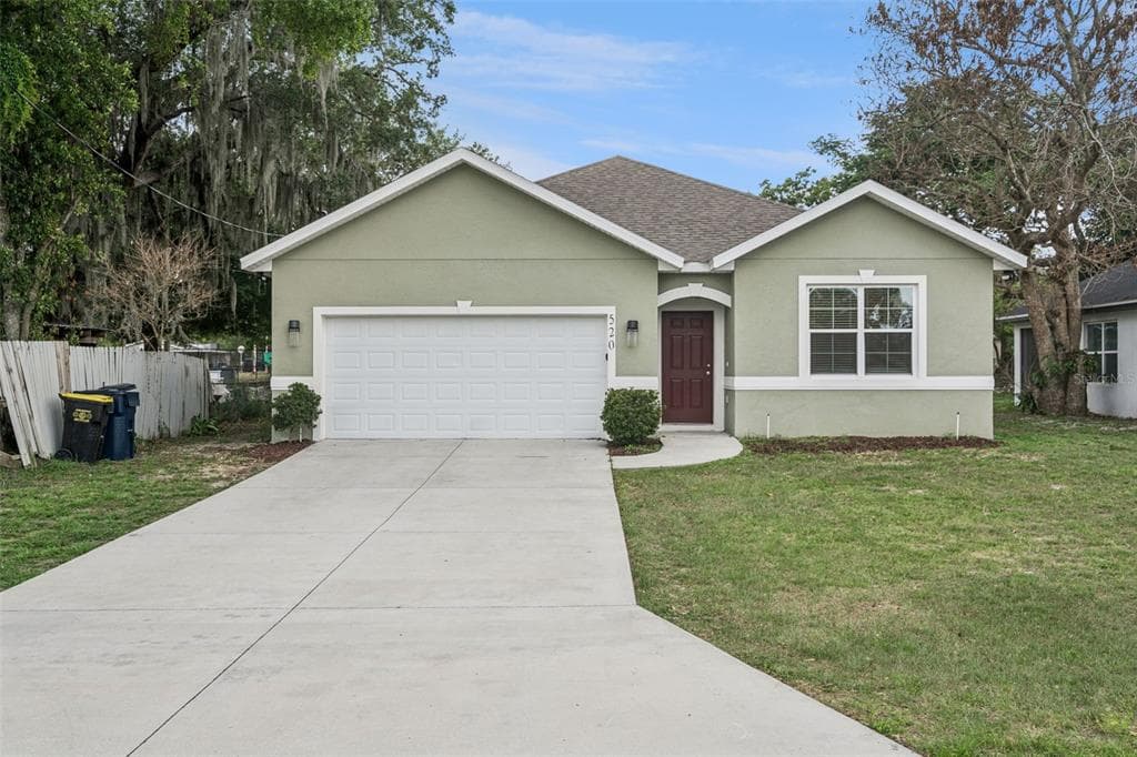 520 LEMON STREET, AUBURNDALE, FL 33823