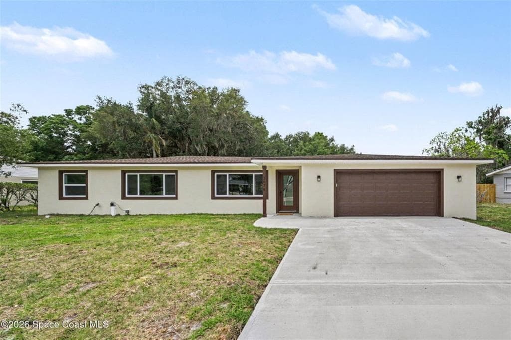 2678 PINE AVENUE, MIMS, FL 32754