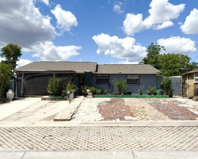 4802 E CURTIS STREET, TAMPA, FL 33610