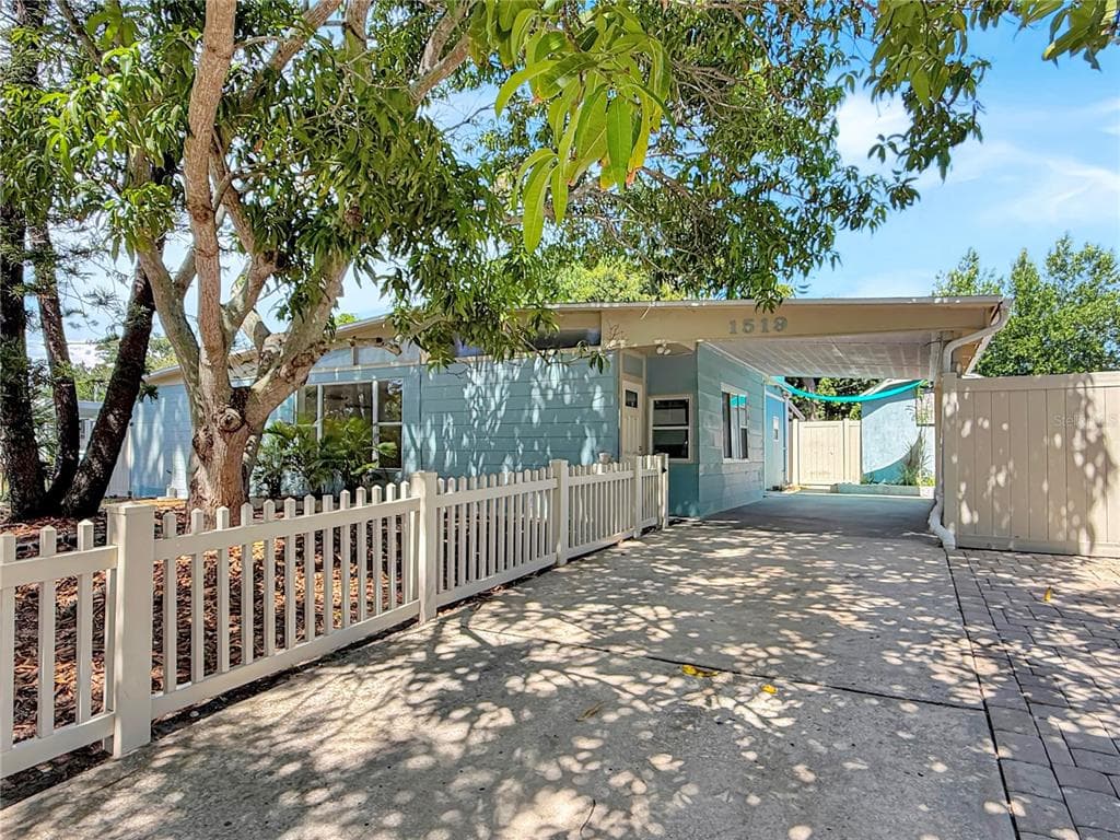 1519 CHANDLER AVENUE, CLEARWATER, FL 33755