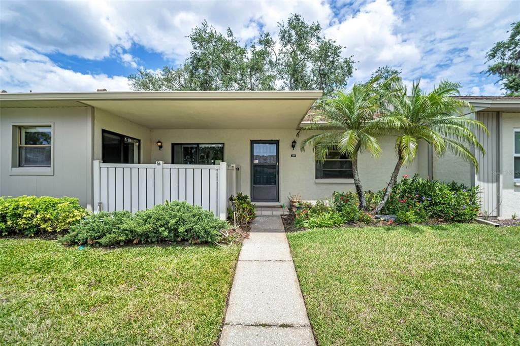 120 EVELYN COURT, OLDSMAR, FL 34677