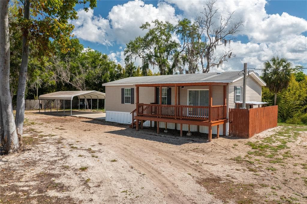 991 BAY COURT, FROSTPROOF, FL 33843