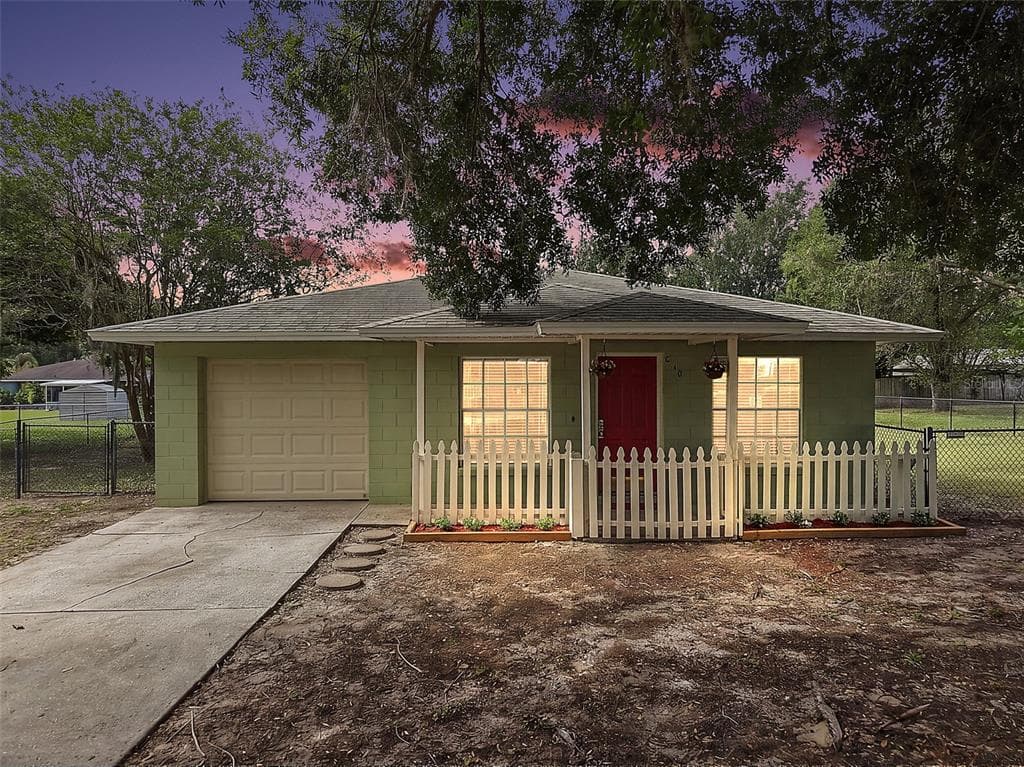 610 PALMETTO DRIVE, MASCOTTE, FL 34753