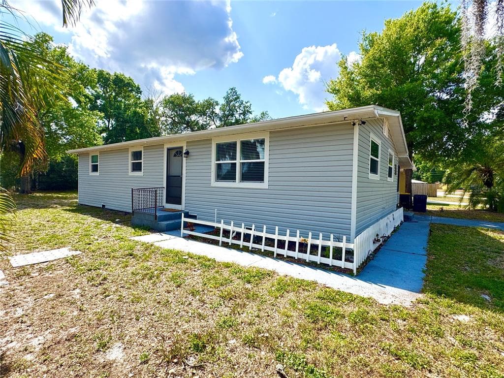 111 NE PALENCIA ROAD, AUBURNDALE, FL 33823