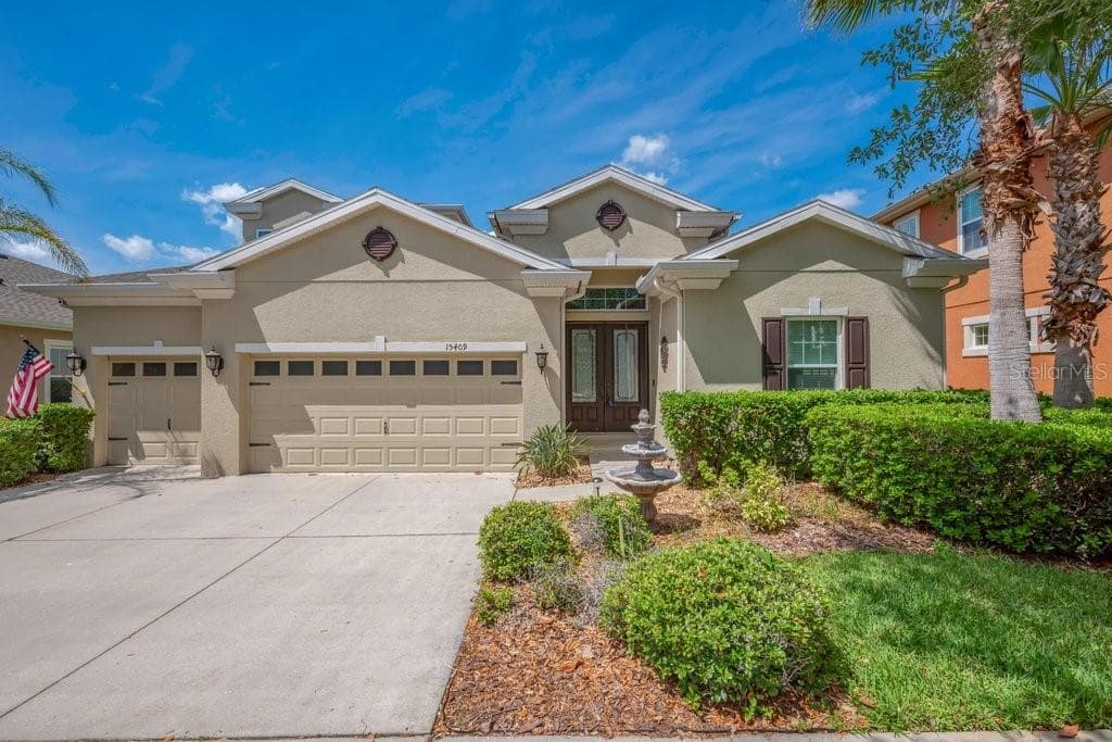 15409 STARLING CROSSING DRIVE, LITHIA, FL 33547
