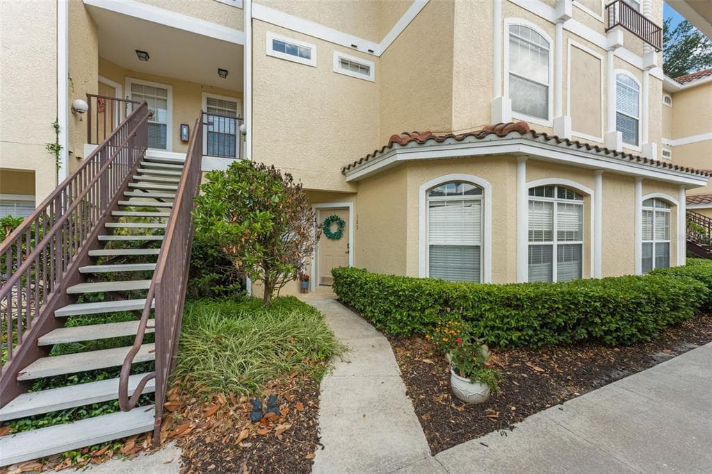 674 SANDY NECK LANE # 102, ALTAMONTE SPRINGS, FL 32714