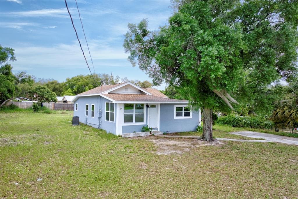 109 S ANOKA AVENUE, AVON PARK, FL 33825