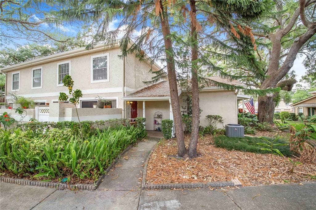 11857 NORTHTRAIL AVENUE, TEMPLE TERRACE, FL 33617