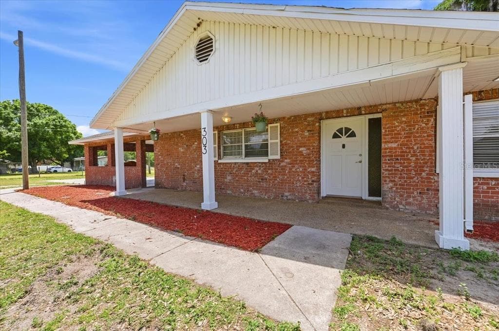 303 KARPPE ROAD, PLANT CITY, FL 33567