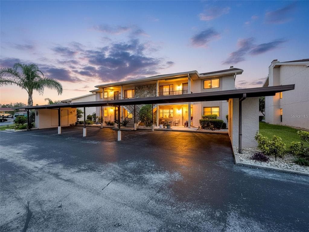 9981 EAGLES PT CIRCLE # 4, PORT RICHEY, FL 34668