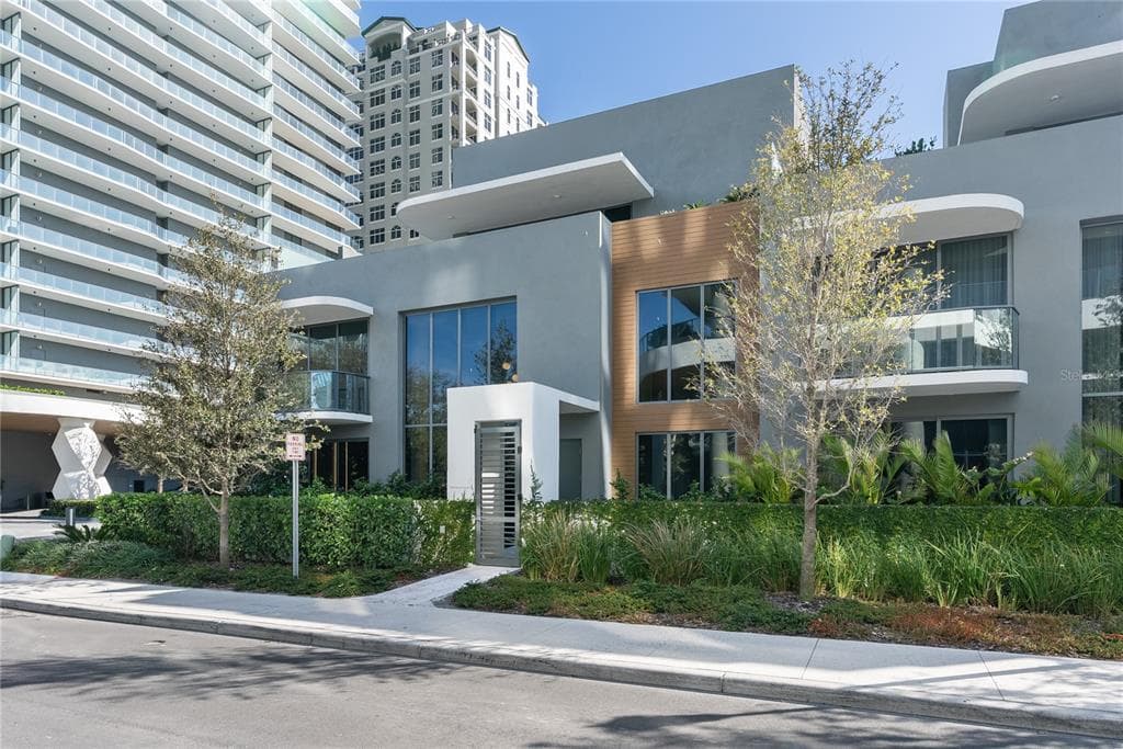 3020 W SANTIAGO STREET # 1, TAMPA, FL 33629