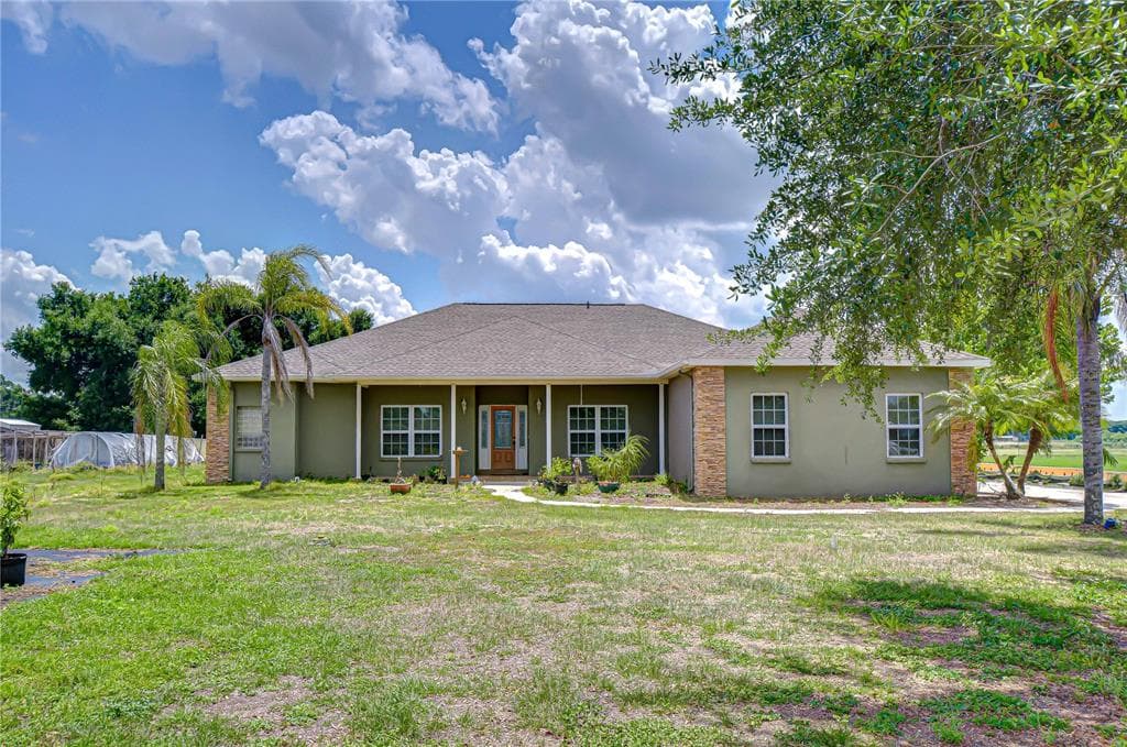 4036 MOORES LAKE ROAD, DOVER, FL 33527