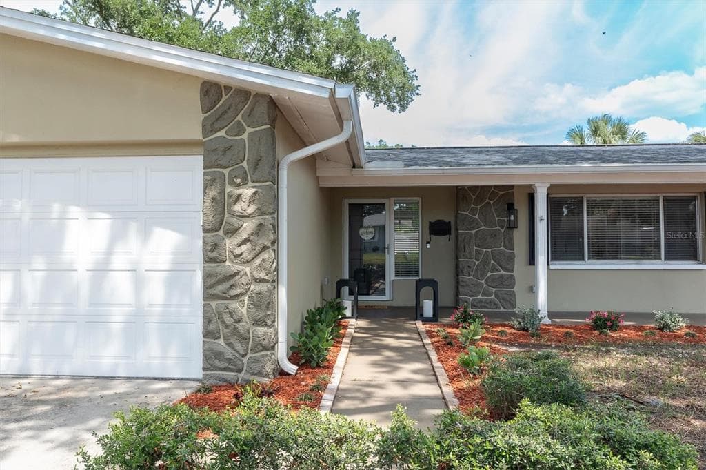 6860 14TH WAY S, ST PETERSBURG, FL 33705