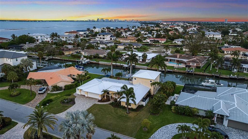 524 HORNBLOWER LANE, LONGBOAT KEY, FL 34228