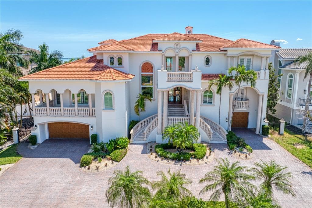611 1ST AVENUE S, TIERRA VERDE, FL 33715