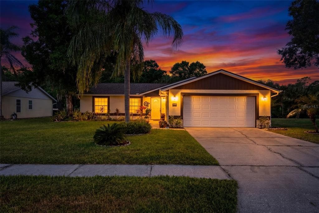 549 LONGWOOD CIRCLE, OLDSMAR, FL 34677