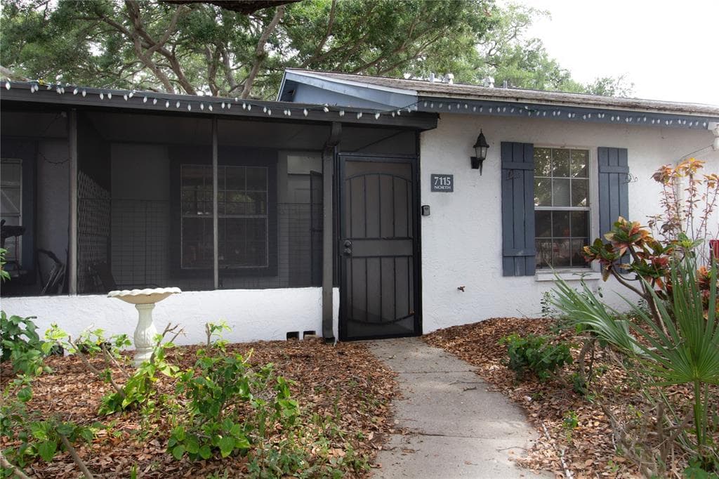 7115 PARKSIDE VILLAS DR N, ST PETERSBURG, FL 33709