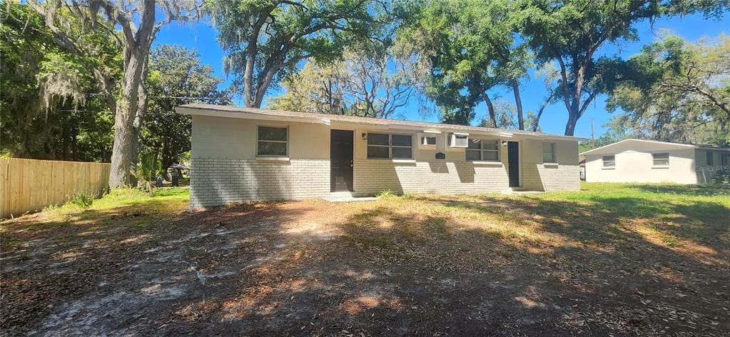 5320 PINE STREET # A, SEFFNER, FL 33584