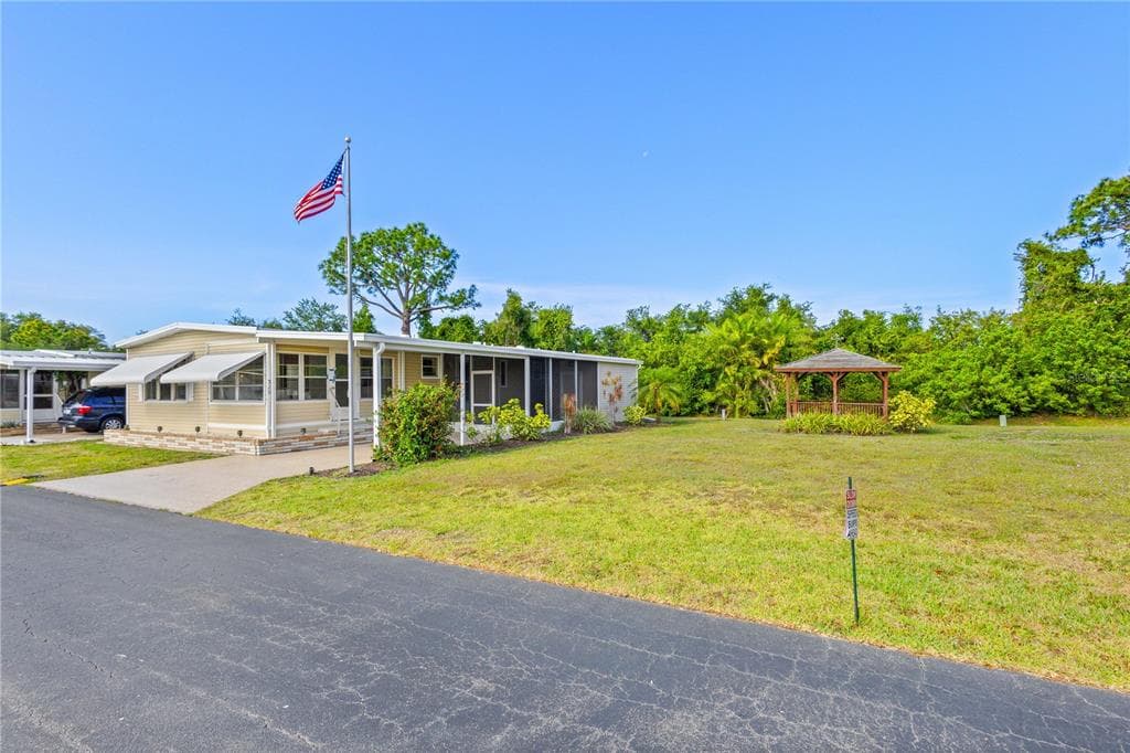 320 TROPIC DRIVE, OSPREY, FL 34229