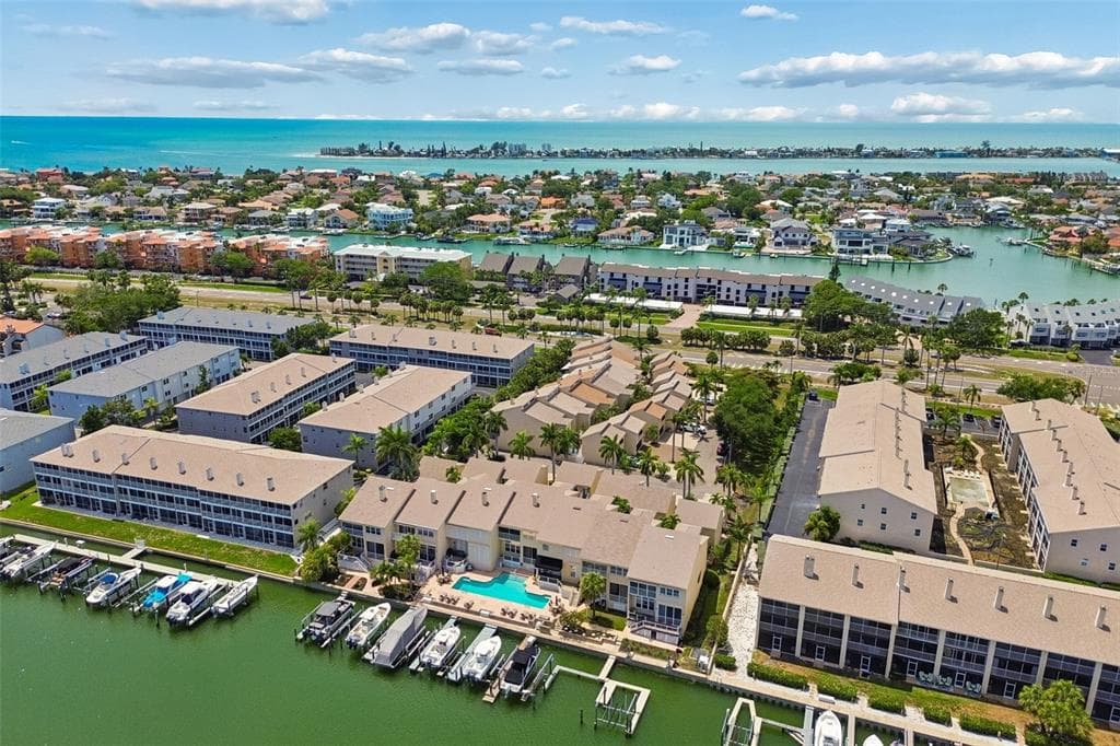 487 PINELLAS BAYWAY S # 207, ST PETERSBURG, FL 33715