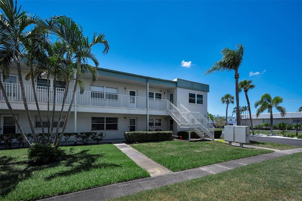 5267 81ST ST N # 26, ST PETERSBURG, FL 33709