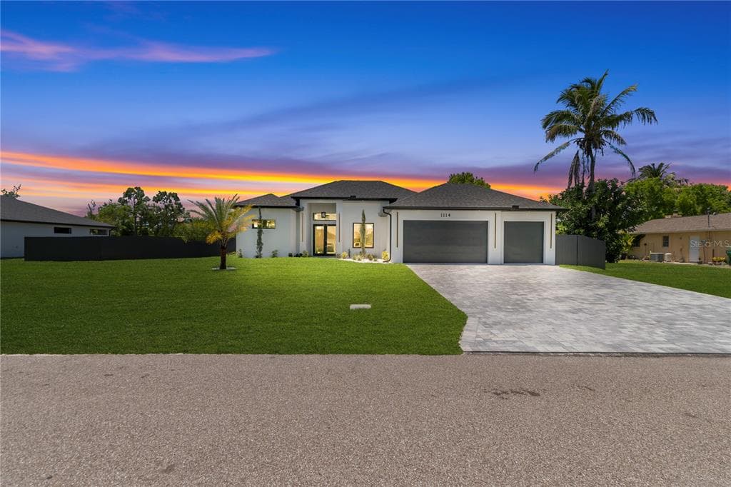 1114 SW 8TH PL, CAPE CORAL, FL 33991