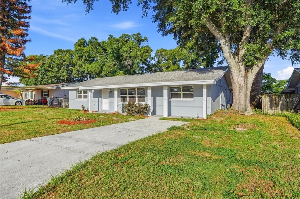 137 LOWELL ROAD, WINTER HAVEN, FL 33884