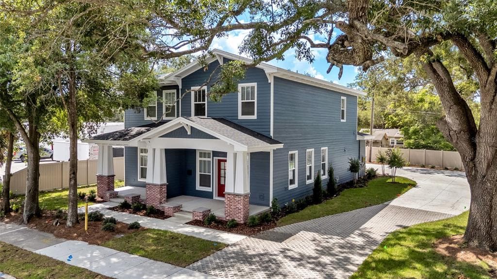 1031 E LIME STREET, LAKELAND, FL 33801