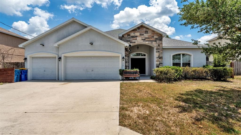 119 GERBER DAIRY ROAD, EAGLE LAKE, FL 33839