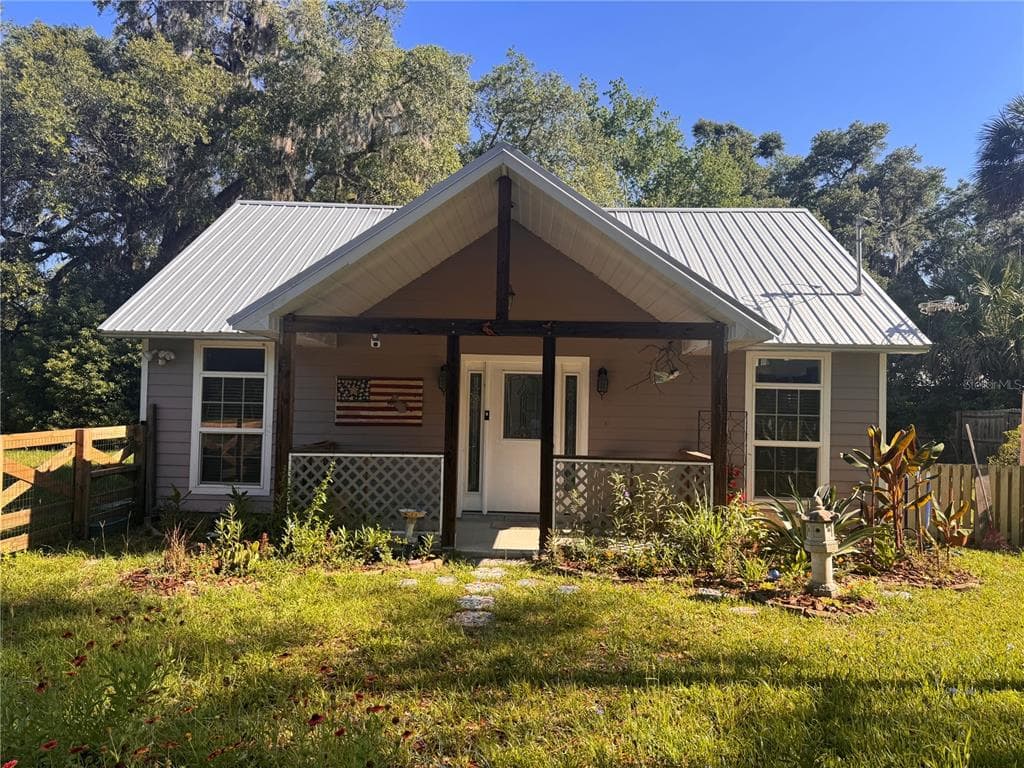 103 GROVE STREET, MELROSE, FL 32666