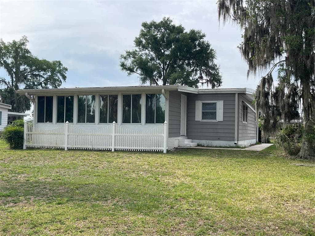 87 N BOBWHITE ROAD, WILDWOOD, FL 34785