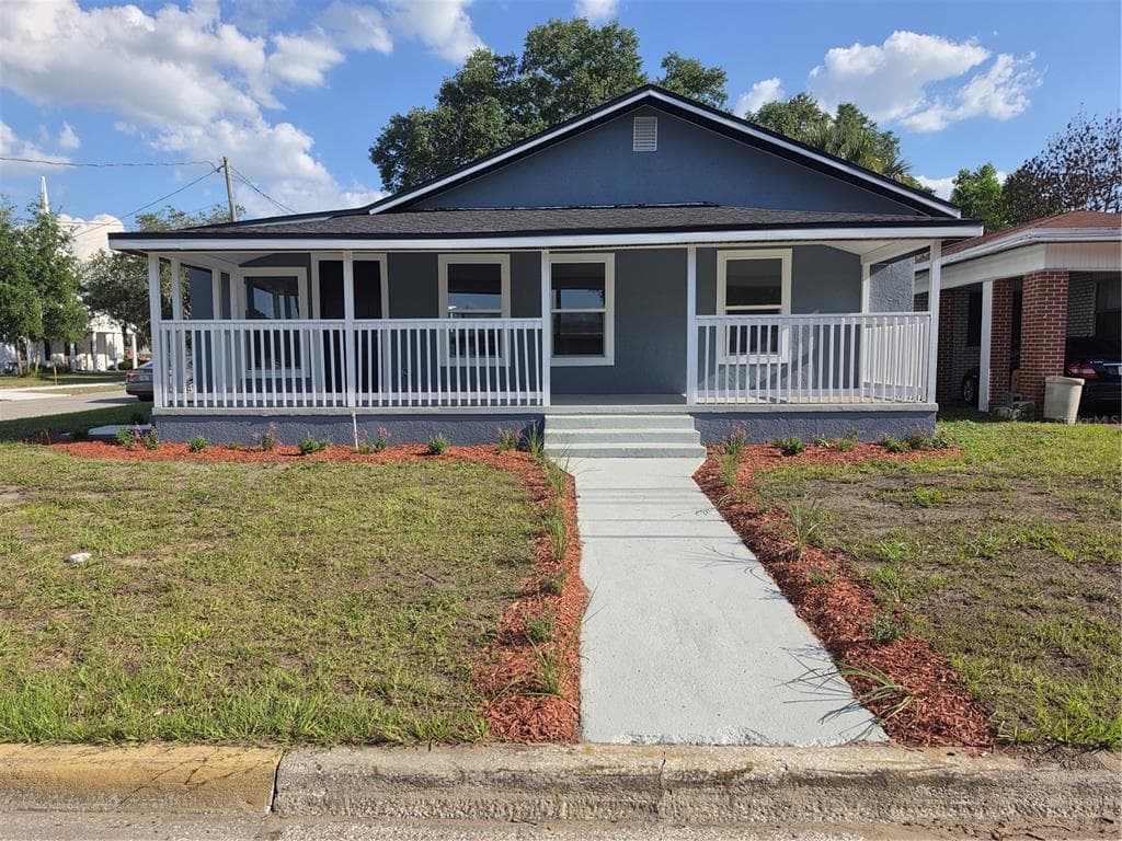 201 DR J A WILTSHIRE AVENUE W, LAKE WALES, FL 33853