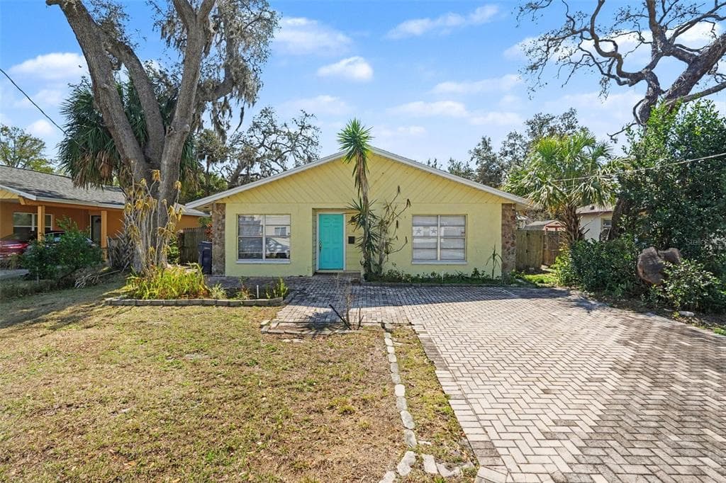 412 W IDLEWILD AVENUE, TAMPA, FL 33604