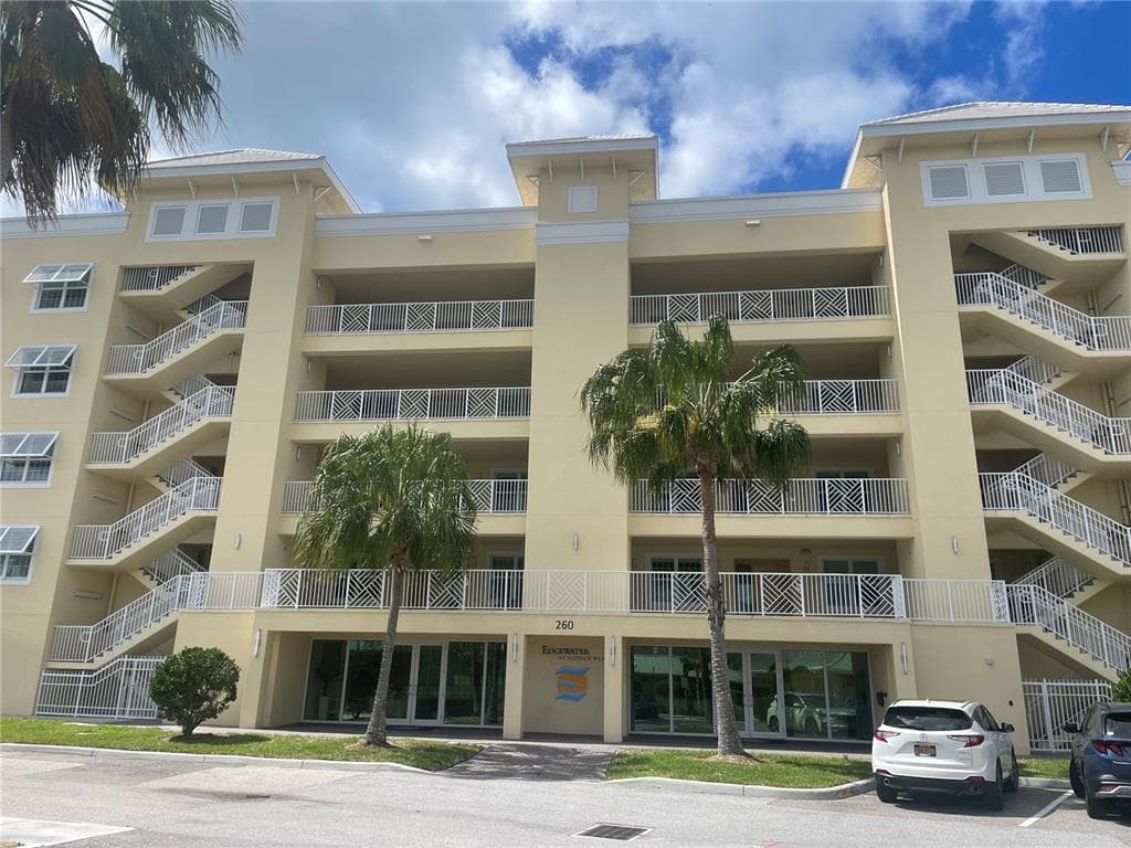 260 HIDDEN BAY DRIVE # 401, OSPREY, FL 34229