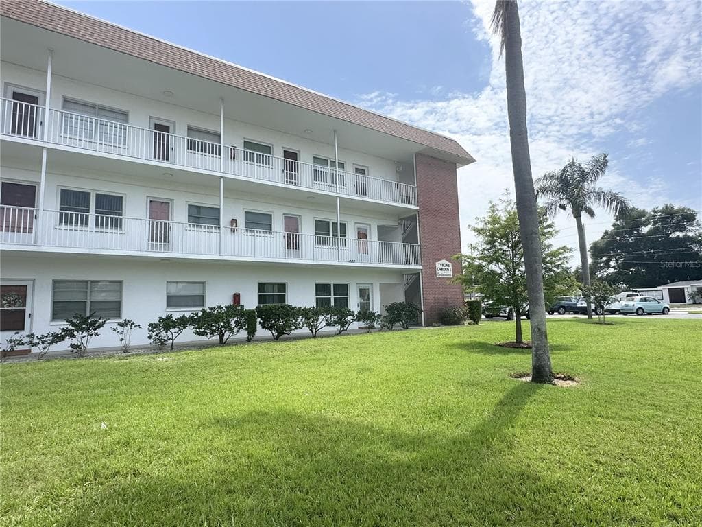 5728 14TH AVENUE N # 206B, ST PETERSBURG, FL 33710