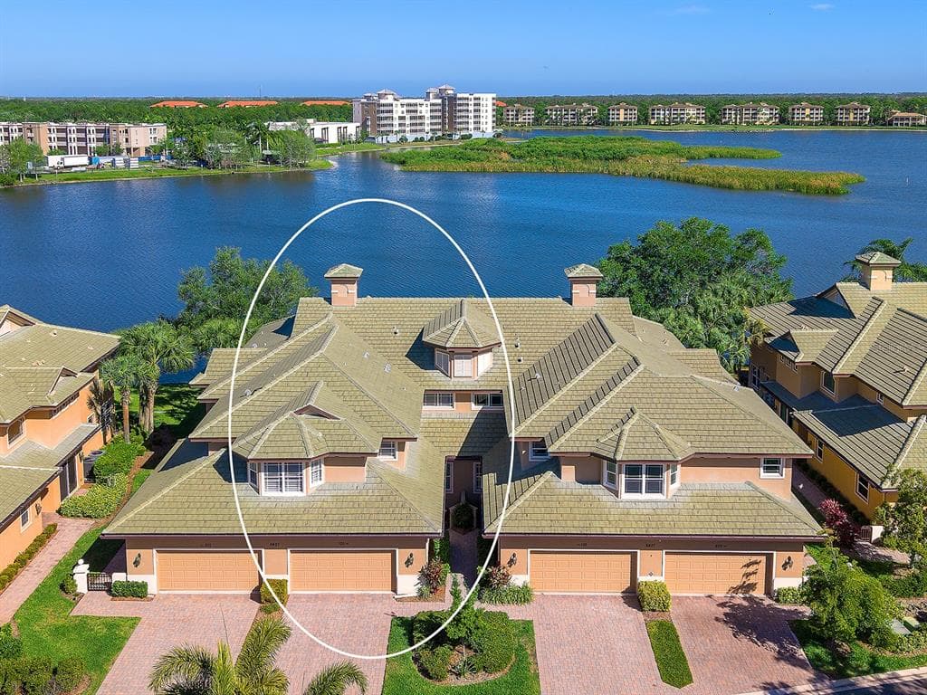 6427 MOORINGS POINT CIRCLE # 101, LAKEWOOD RANCH, FL 34202
