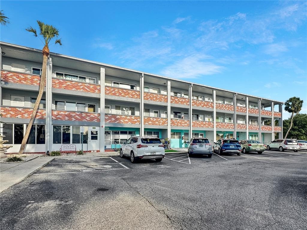 4300 58TH STREET N # 1915, KENNETH CITY, FL 33709