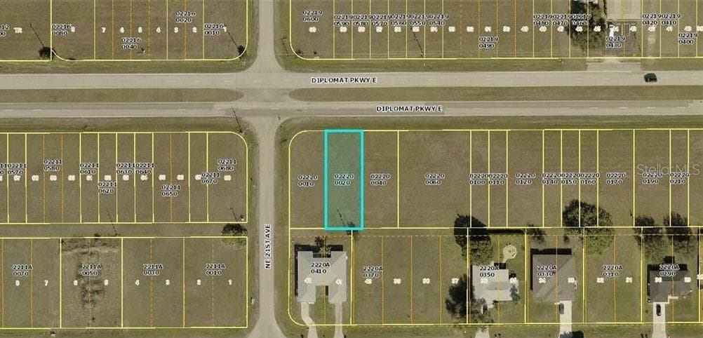 2104 DIPLOMAT PARKWAY E, CAPE CORAL, FL 33909
