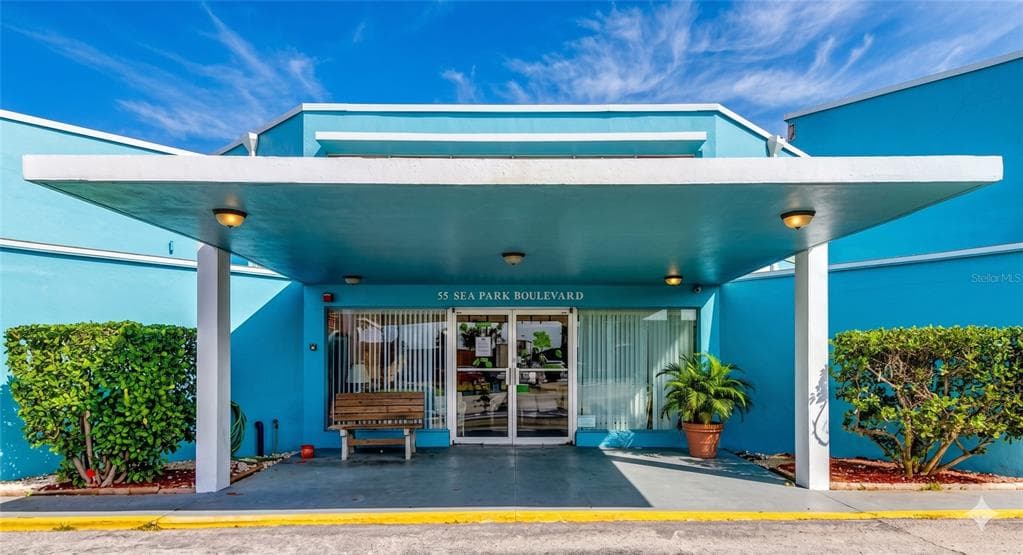 55 SEA PARK BOULEVARD # 204, SATELLITE BEACH, FL 32937