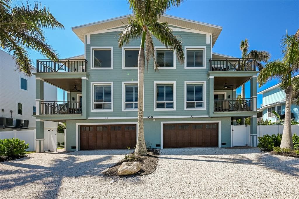 109 6TH STREET N # B, BRADENTON BEACH, FL 34217
