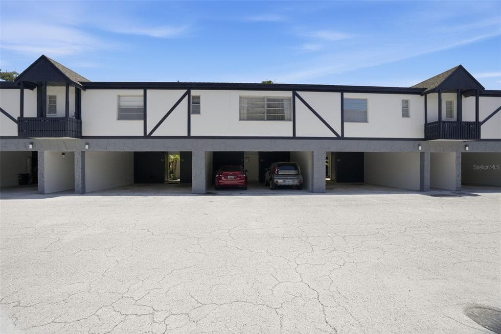 1127 KING ARTHUR COURT # 316, DUNEDIN, FL 34698