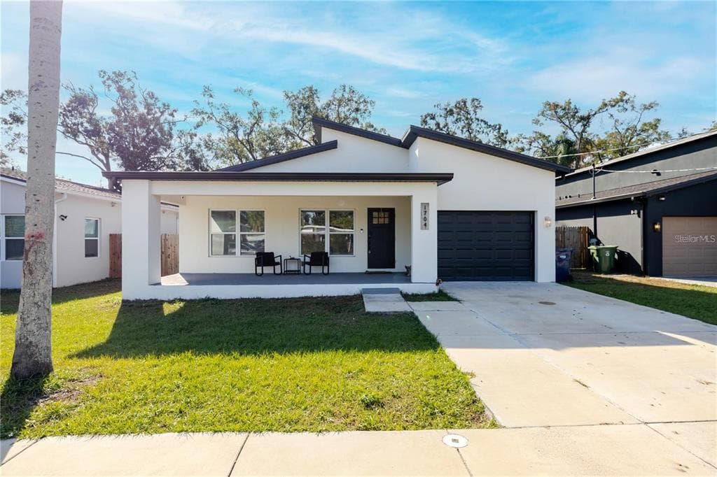 1704 W HANNA AVENUE, TAMPA, FL 33604