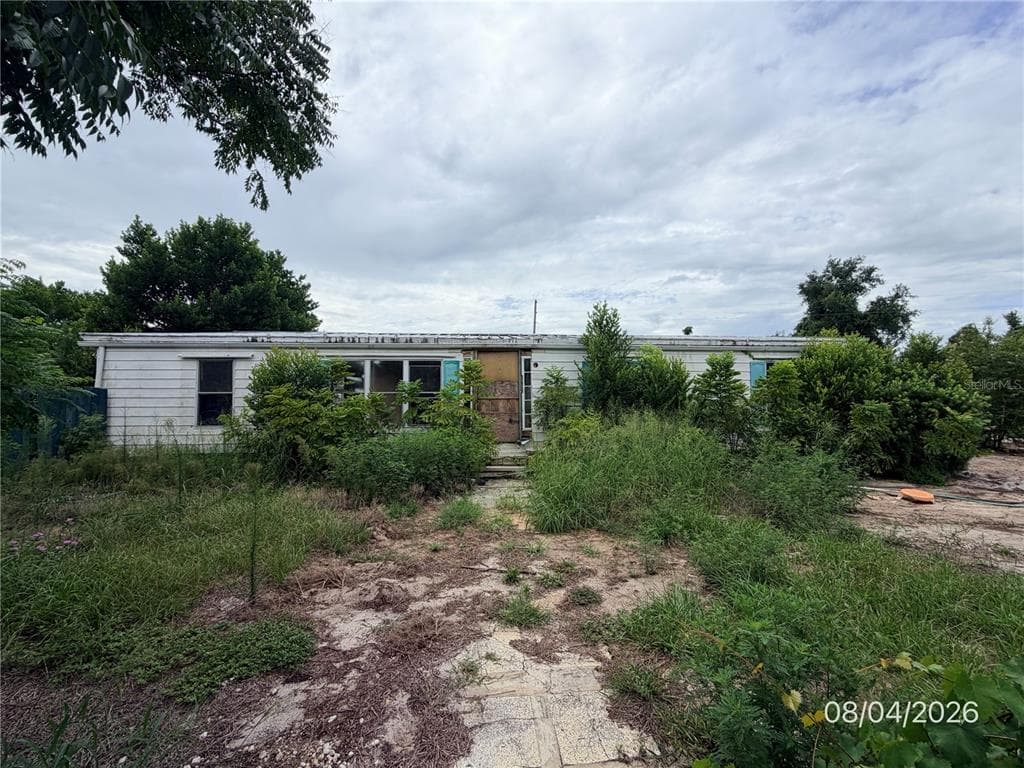 12024 LAKEVIEW DRIVE, LEESBURG, FL 34788