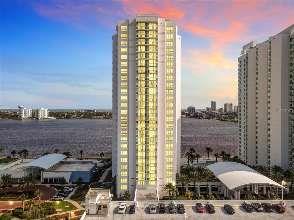 241 RIVERSIDE DRIVE # 1809, DAYTONA BEACH, FL 32117
